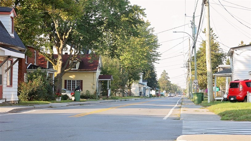Des centaines de résidences contreviennent au règlement d'urbanisme de Saint-Polycarpe