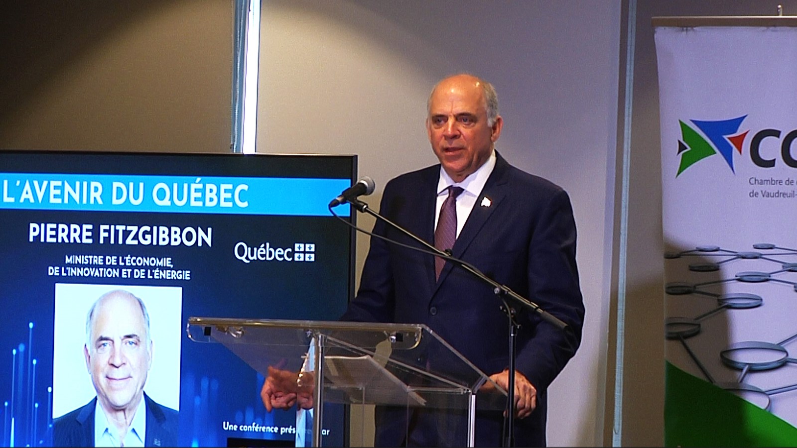 Pierre Fitzgibbon parle d'économie avec les entrepreneurs d'ici