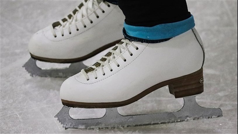 Deux patinoires et un comptoir de prêt d'équipements à Les Coteaux