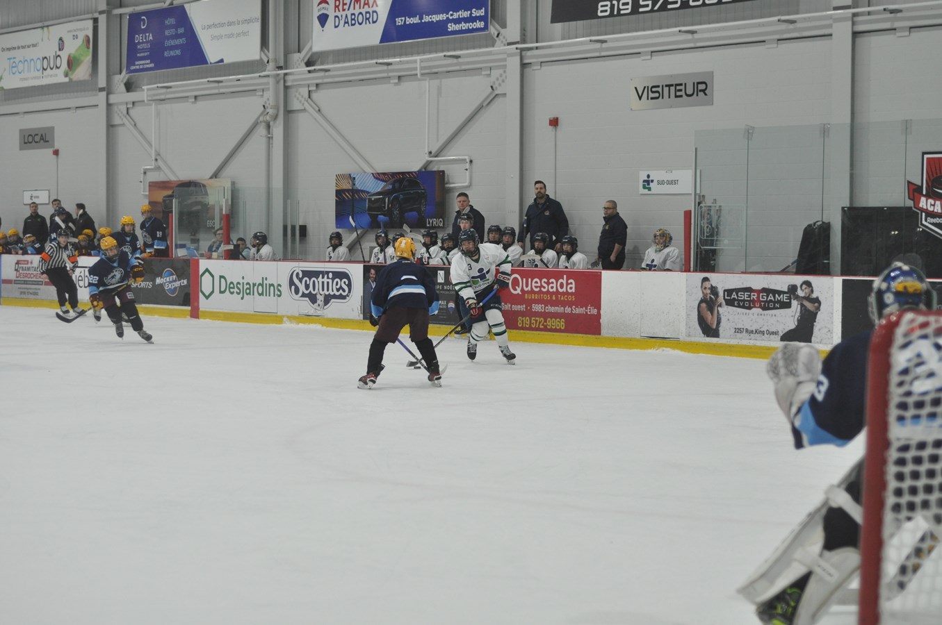 Chateauguay's LPP field hockey players, representing the Sud-Ouest, will have to play for 11th place on Monday morning after a disappointing loss to Estrie, a team from Sherbrooke's Le Triolet school 