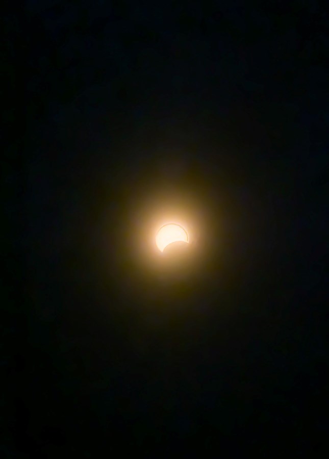 A look back at the solar eclipse in Vaudreuil-Soulanges