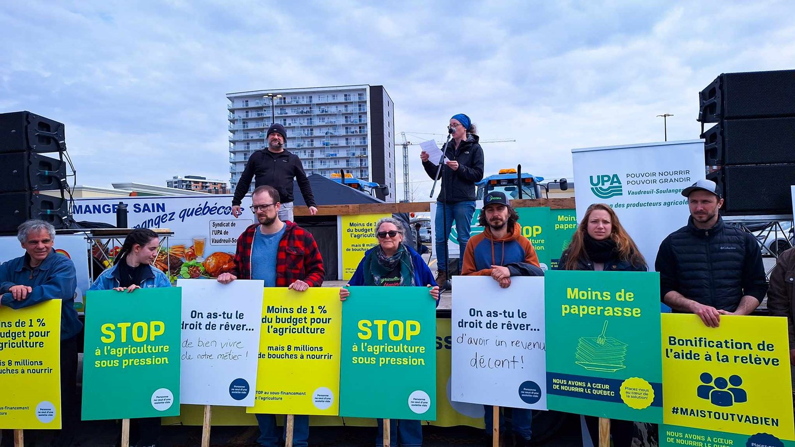 Retour en images sur la manifestation des producteurs agricoles de Vaudreuil-Soulanges