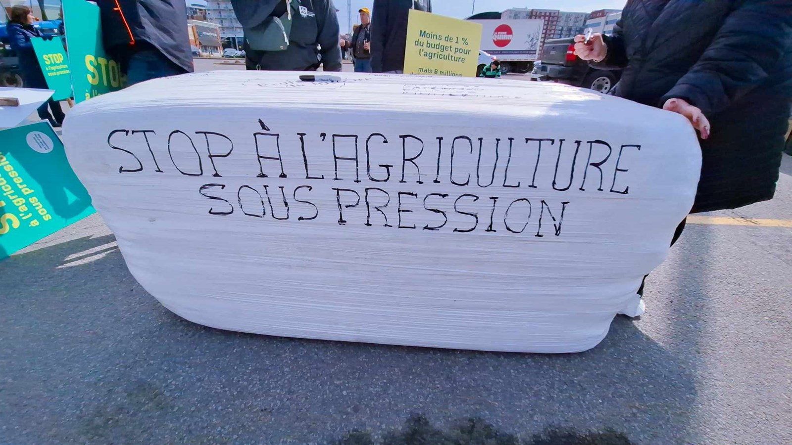 Retour en images sur la manifestation des producteurs agricoles de Vaudreuil-Soulanges