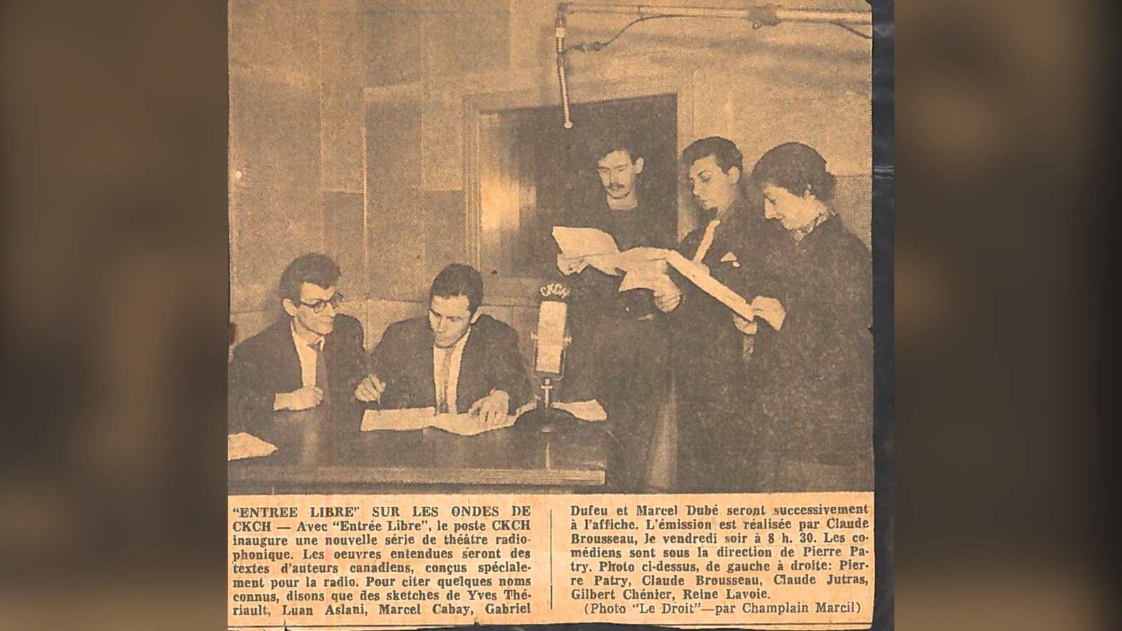 « Entrée libre sur les ondes de CKCH » dans le journal Le Droit d’Ottawa.