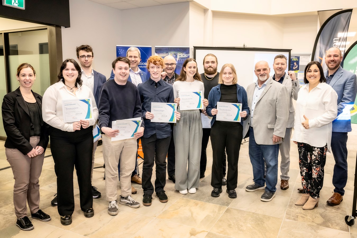 Une première remise de bourses au Centre d'étude de Vaudreuil-Dorion