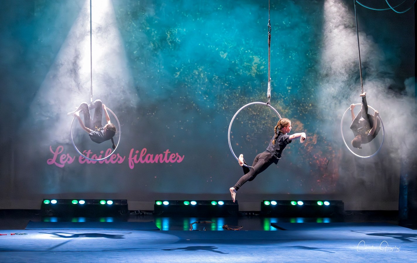 Un 6e spectacle du Festi-Cirque rythmé et coloré présenté par l'école des Étriers