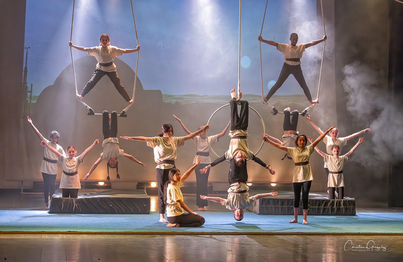 Festi-Cirque 2024: Retour en images sur le spectacle de l'école Harwood