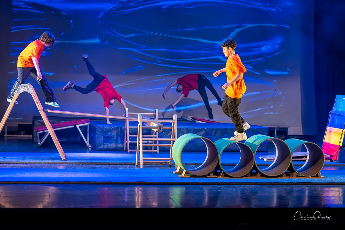 Festi-Cirque 2024: Retour en images sur le spectacle de l'école Harwood