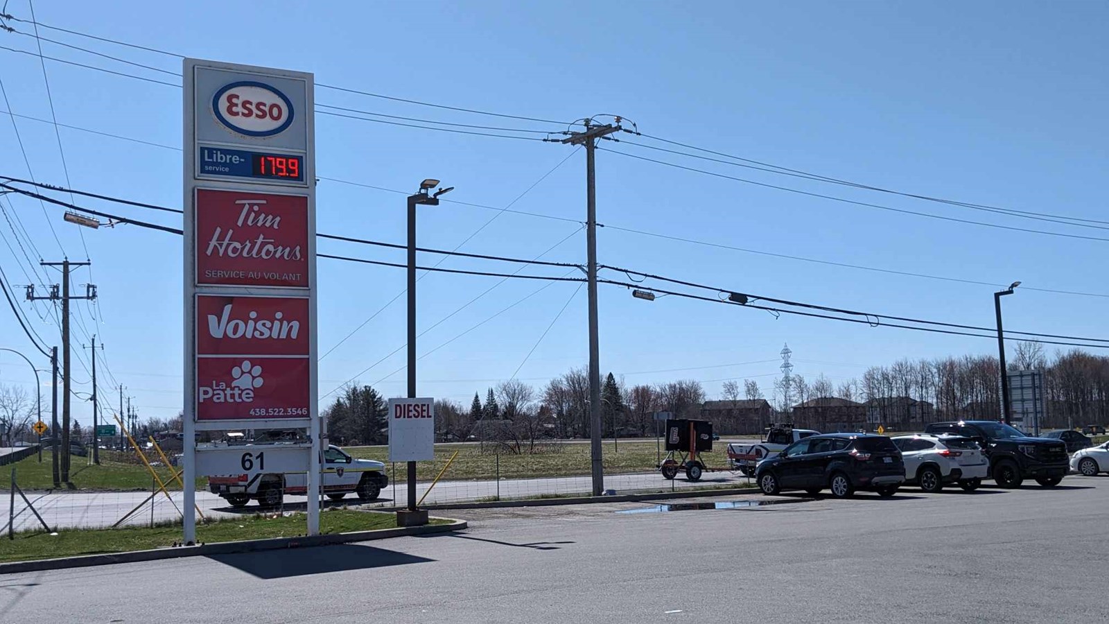Essence: jusqu'à 10 sous d'écart dans Vaudreuil-Soulanges
