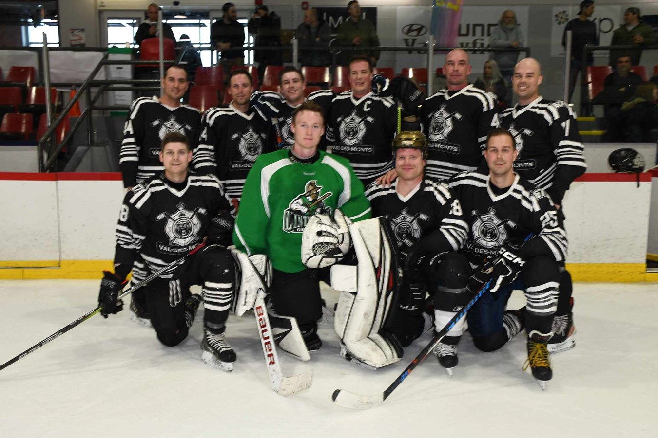 Retour en images sur le tournoi de hockey de La Fondation des pompiers