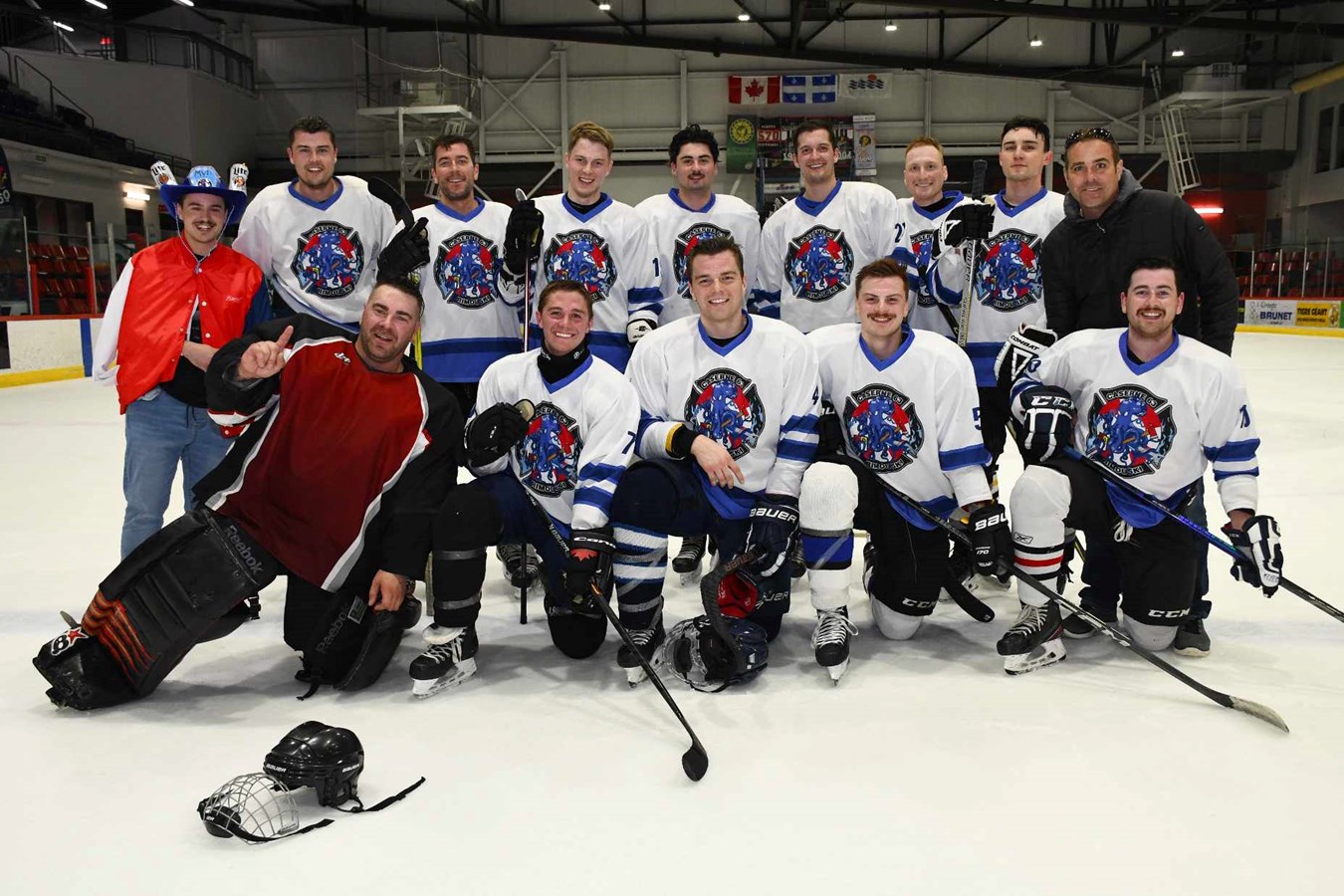 Retour en images sur le tournoi de hockey de La Fondation des pompiers