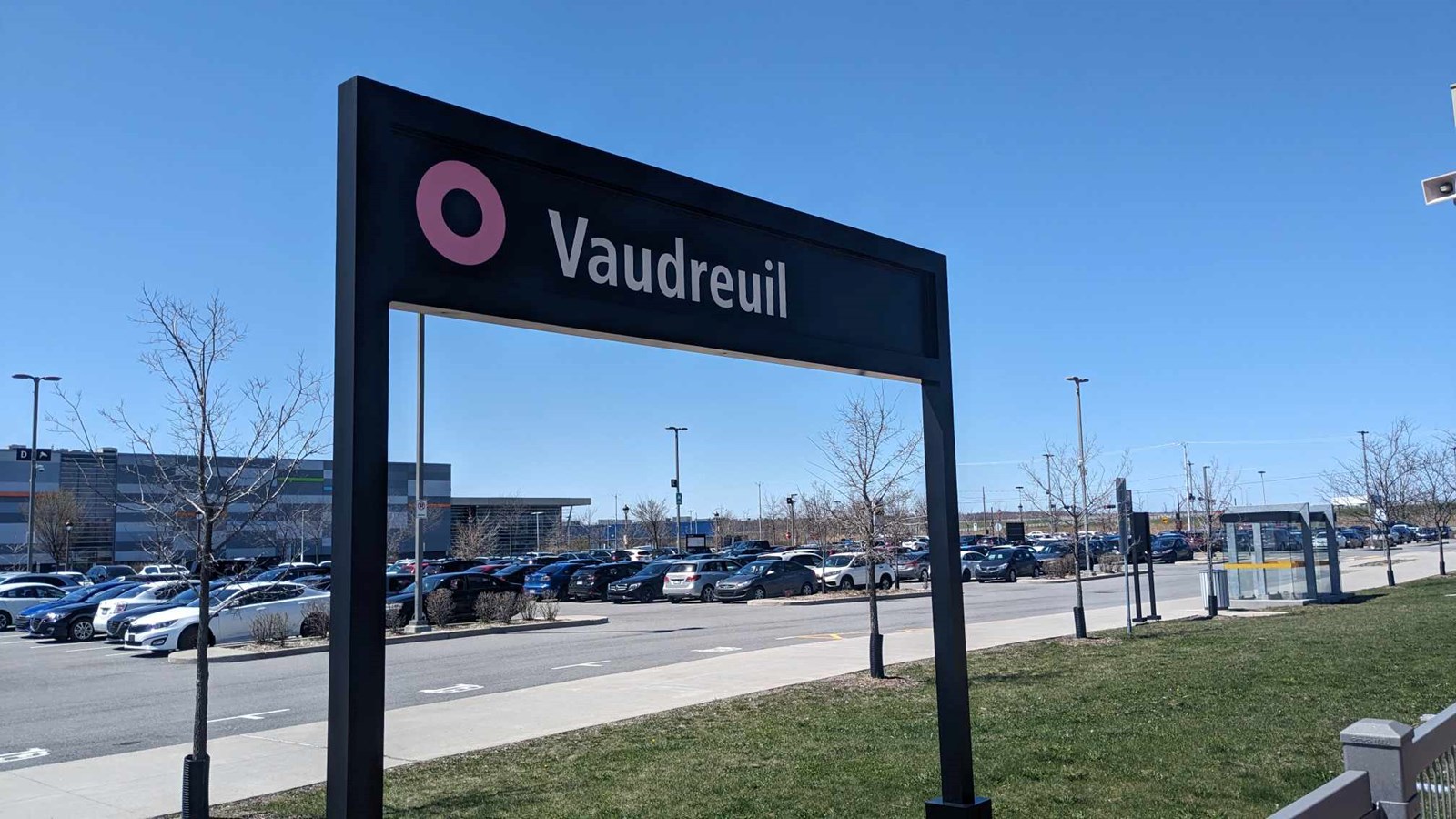 Ajout de 300 places de stationnement près de la gare de Vaudreuil 