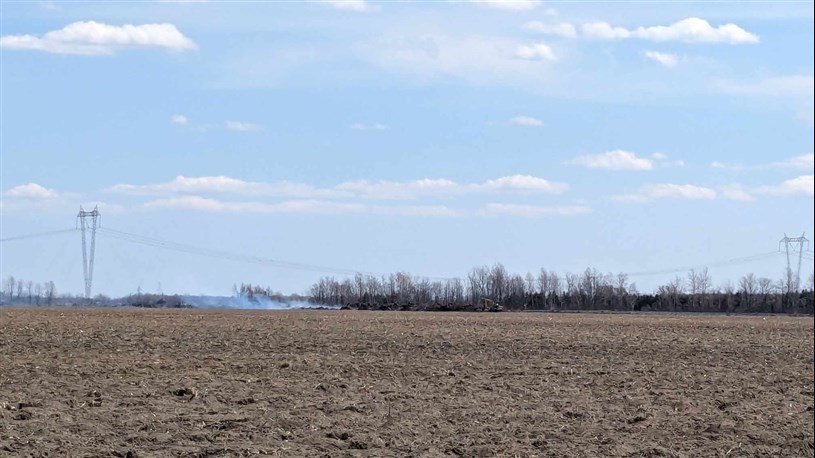 Brush fires: Get informed before alerting others