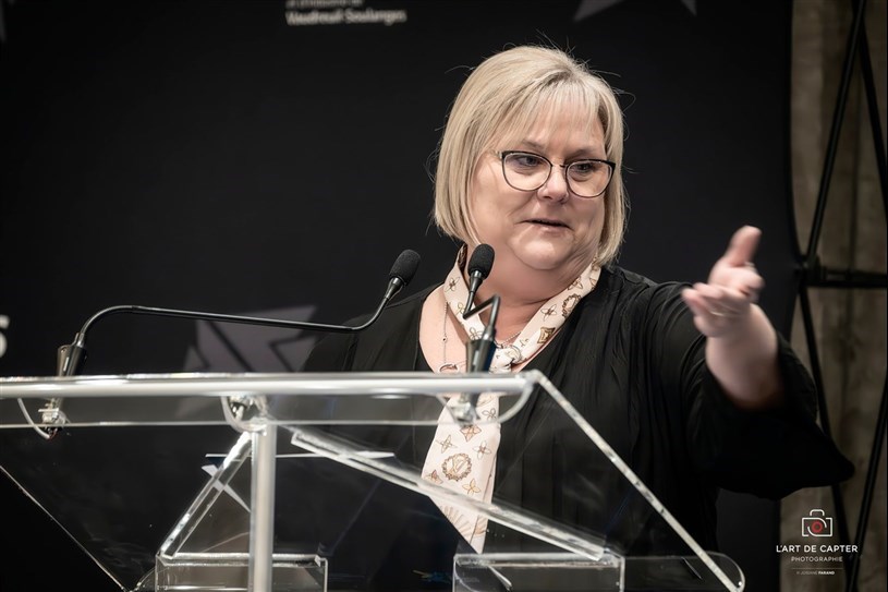 « On vit actuellement les conséquences de choix politiques du passé « - Joanne Brunet