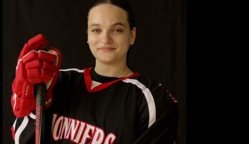 Quatre joueuses de hockey en vedette à la Coupe belairdirect M15 féminin 