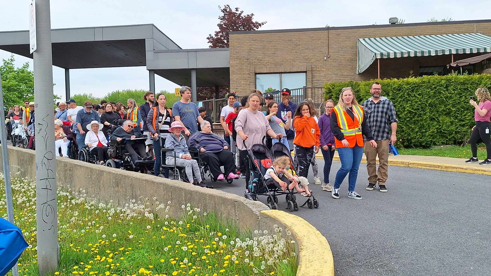 Retour en images sur la marche intergénérationnelle du Centre prénatal et Jeunes Familles