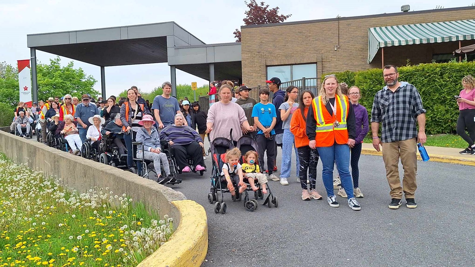 Retour en images sur la marche intergénérationnelle du Centre prénatal et Jeunes Familles