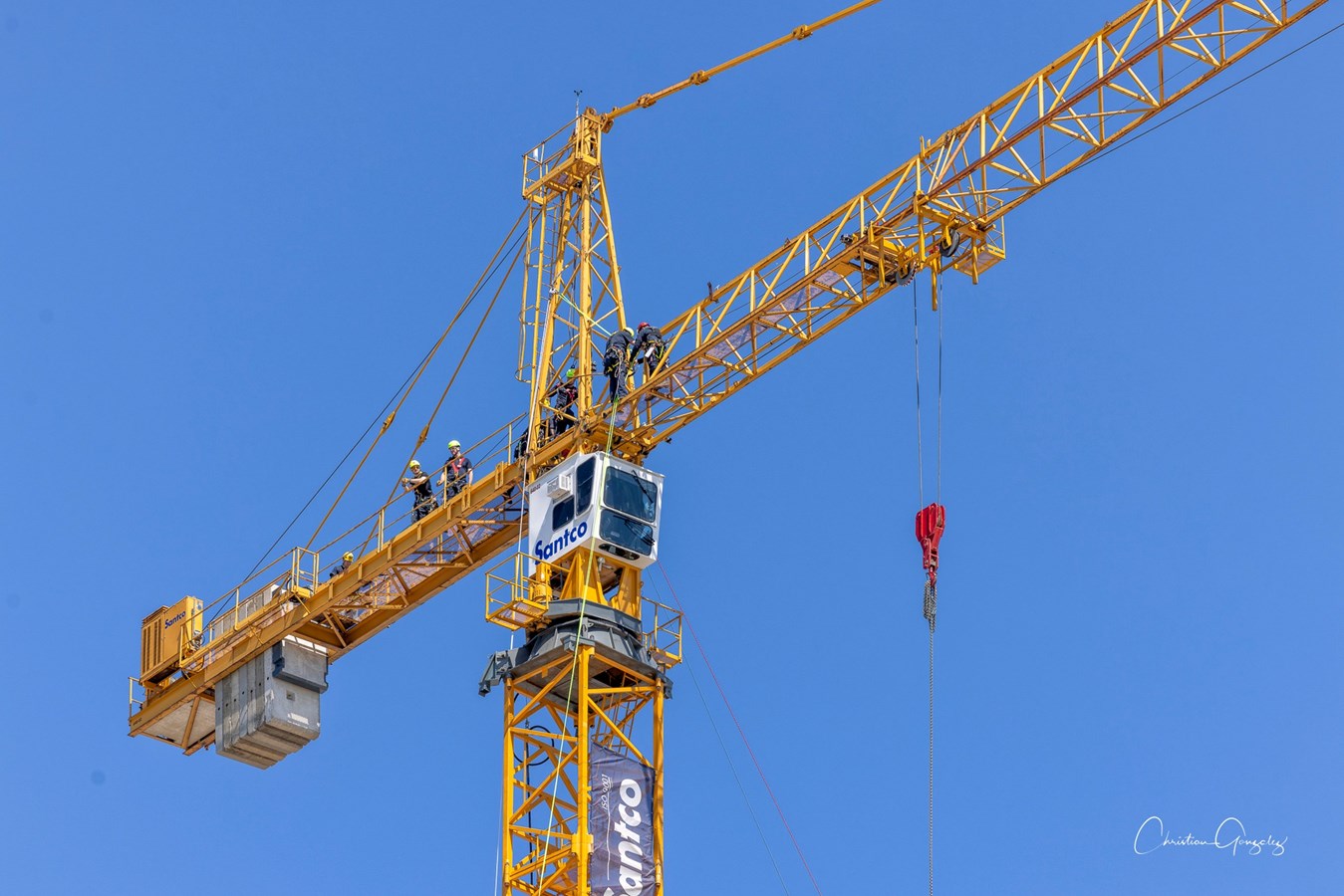 Les sapeurs de la région pratiquent leur sauvetage en hauteur sur le chantier du futur hôpital 