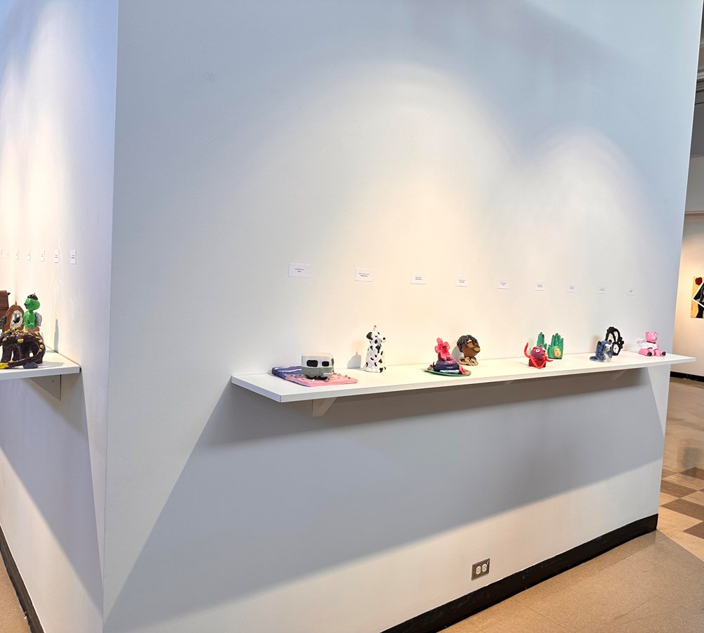 Bibliothèque Armand-Frappier : exhibition on dreams by visual arts students