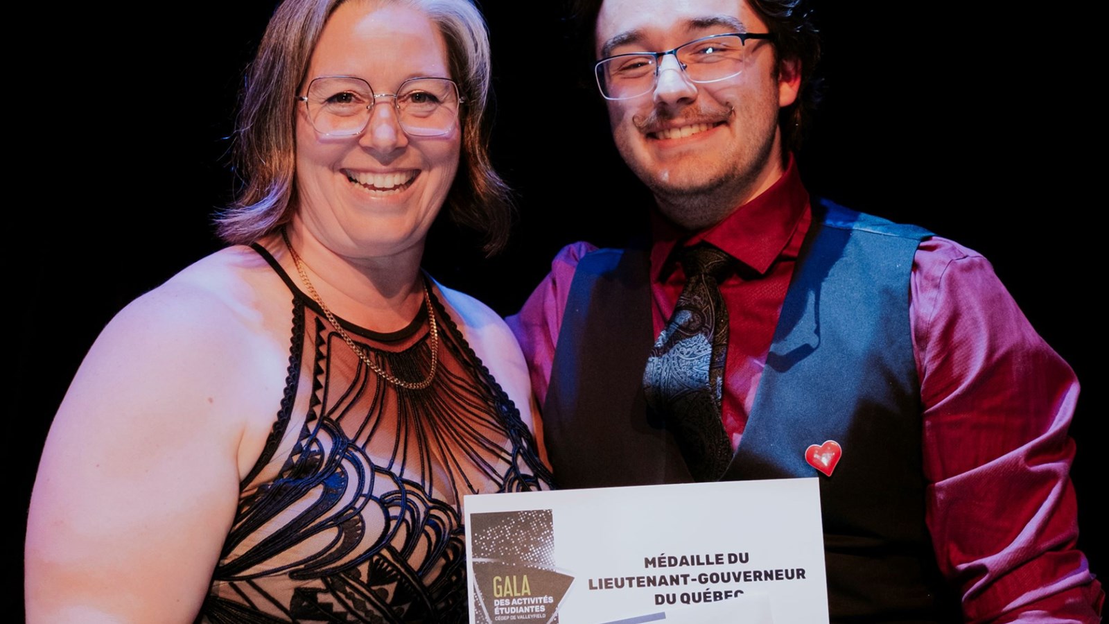 Nicolas Faucher, diplômé du programme Arts, lettres et communications et récipiendaire de la médaille du Lieutenant-gouverneur du Québec