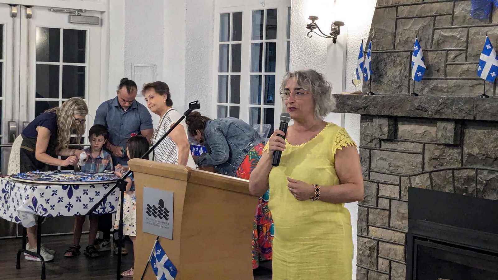 Claude DeBellefeuille accueille officiellement 37 nouveaux citoyens de Salaberry-Suroît