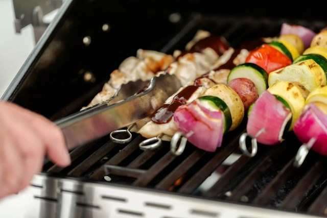 Santé Canada invite à la prudence avec les barbecues et appareils à combustibles liquides 