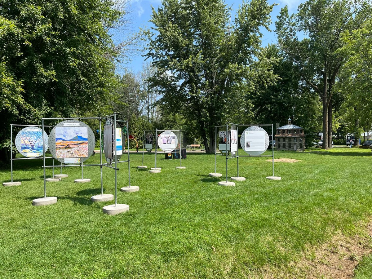 Une exposition à ciel ouvert à la Plage de Saint-Zotique