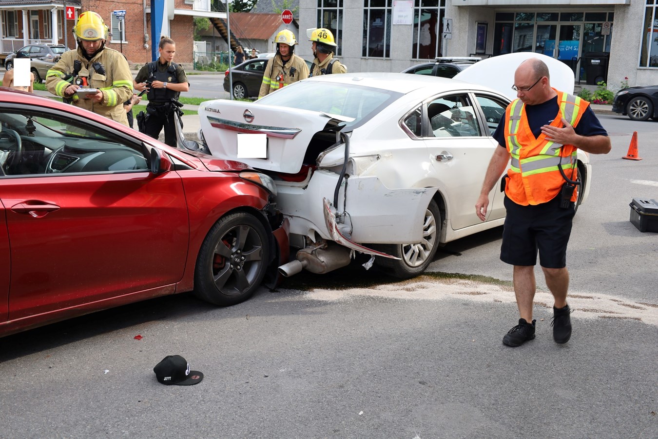 Collision entre trois véhicules à Salaberry-de-Valleyfield 