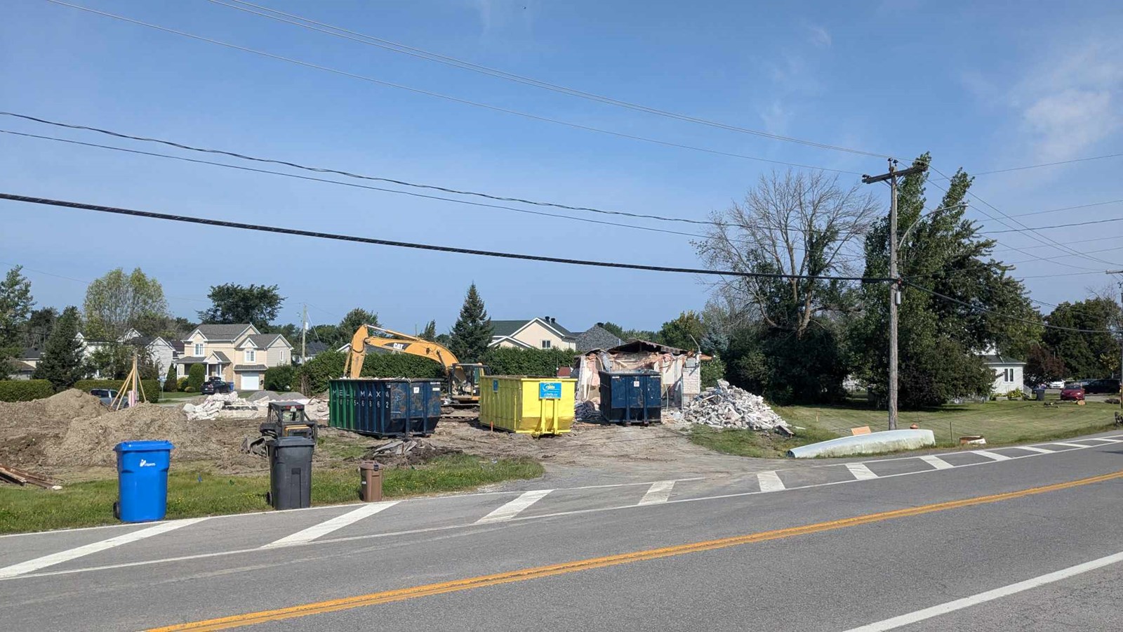 Pointe-des-Cascades suspends construction project
