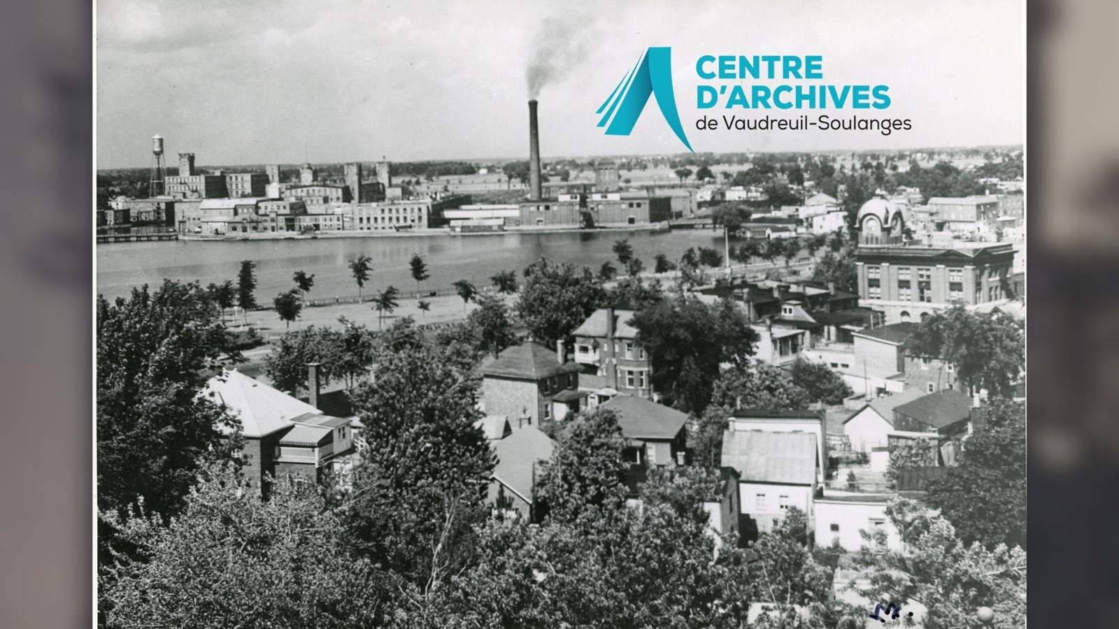 Vue partielle de la Ville à Salaberry-de-Valleyfield en directions des moulins.© Centre d’archives de Vaudreuil-Soulanges, Fonds Jean-Marie Léger, P02.