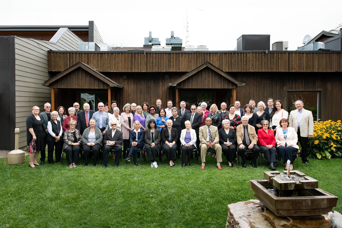 26 personnes et organisations sont honorées par Peter Schiefke