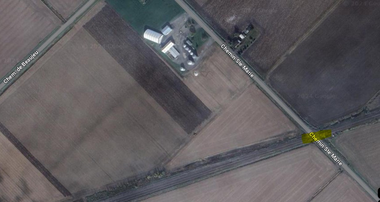 Chemin Sainte-Marie: level crossing completely closed  