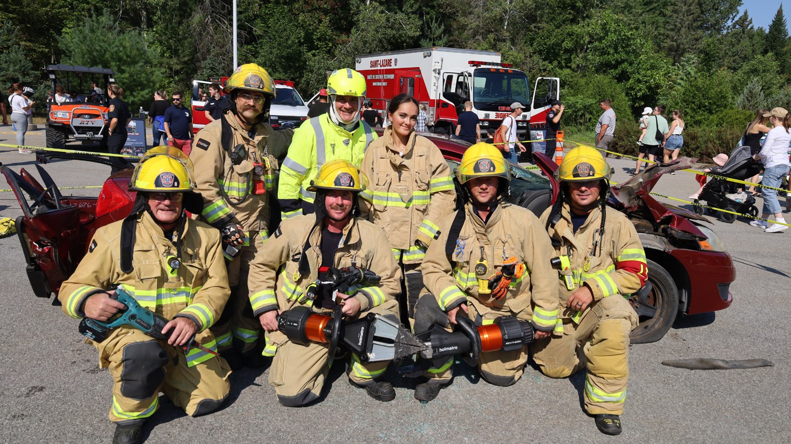 Nearly 1,000 visitors at Saint-Lazare fire station open house