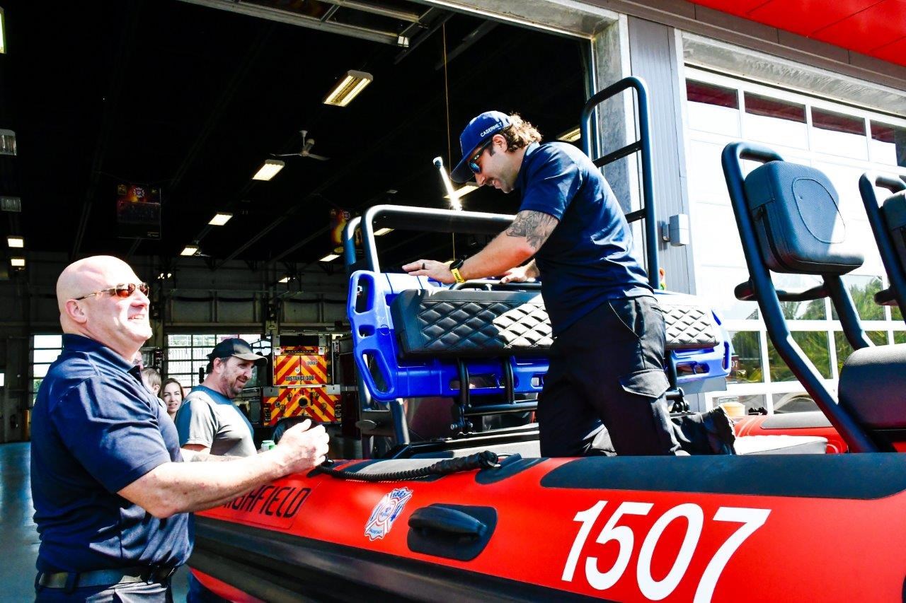 Un nouveau bateau de sauvetage pour l’équipe incendie de Rigaud