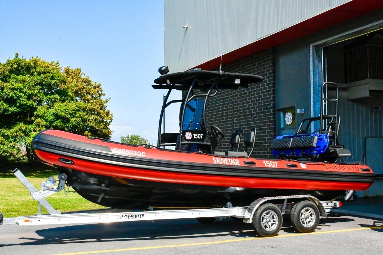 Un nouveau bateau de sauvetage pour l’équipe incendie de Rigaud