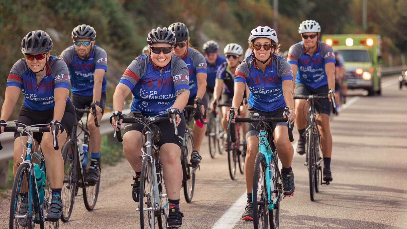 Tour paramédic du Québec 2024: CETAM employees pedal for the cause