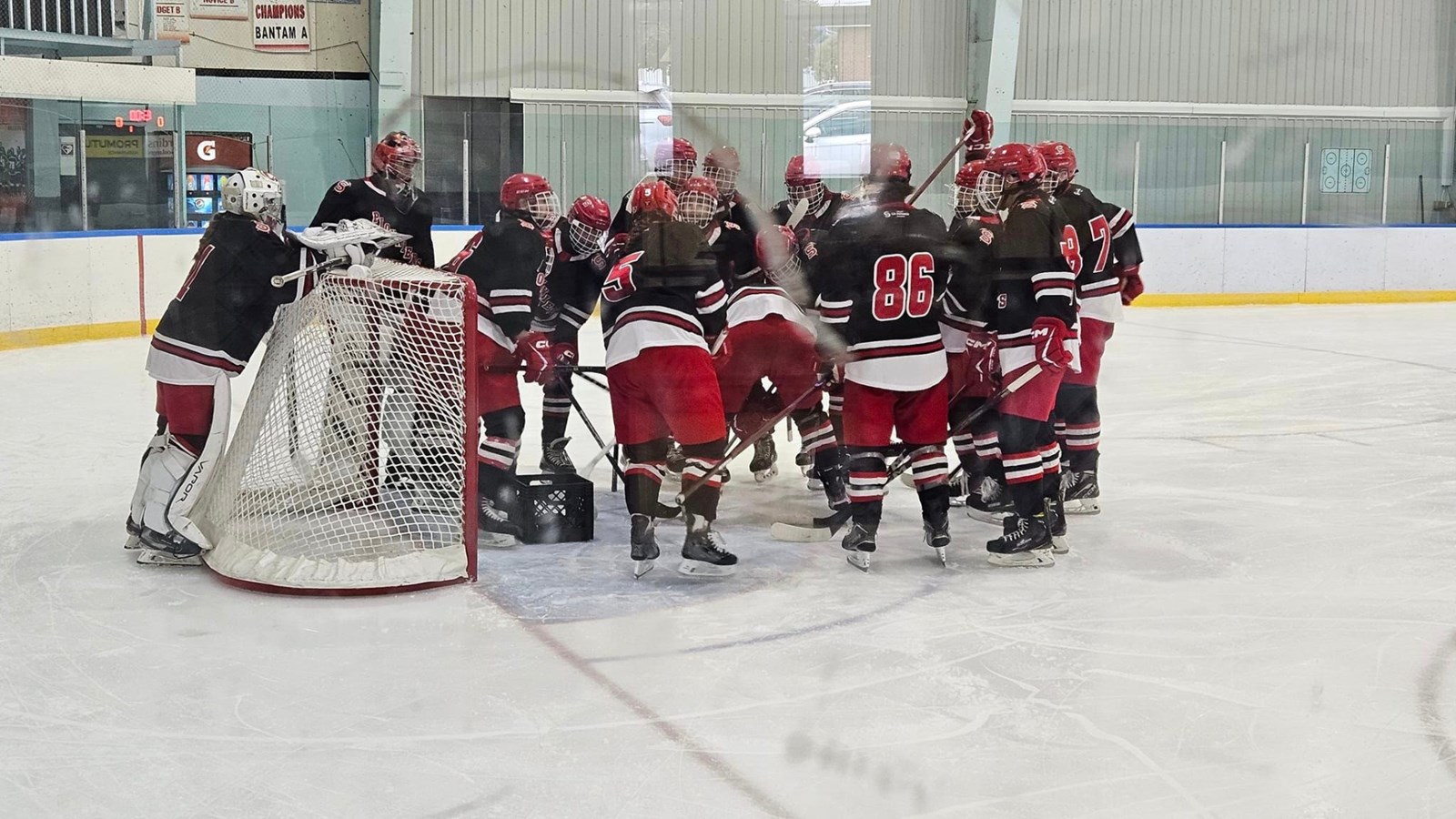 Six different markers blackened the score sheet for the U18 Pioneers