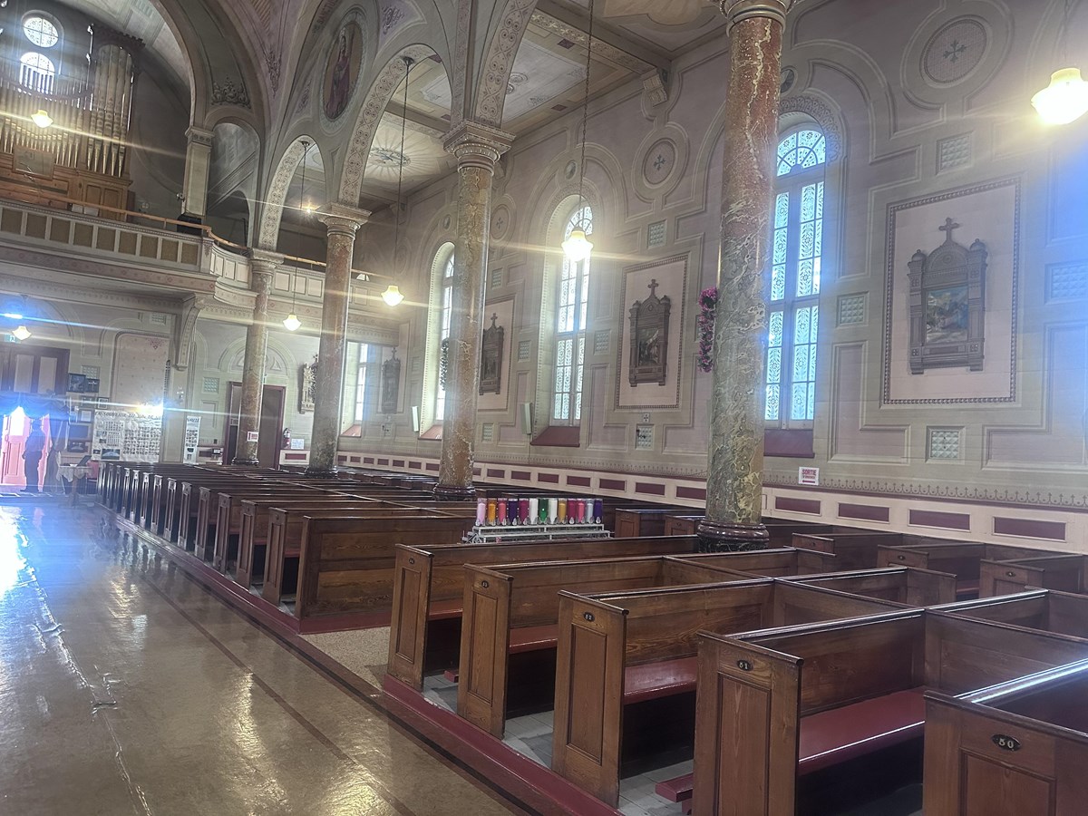 Intérieur de l'église de Saint-Télesphore