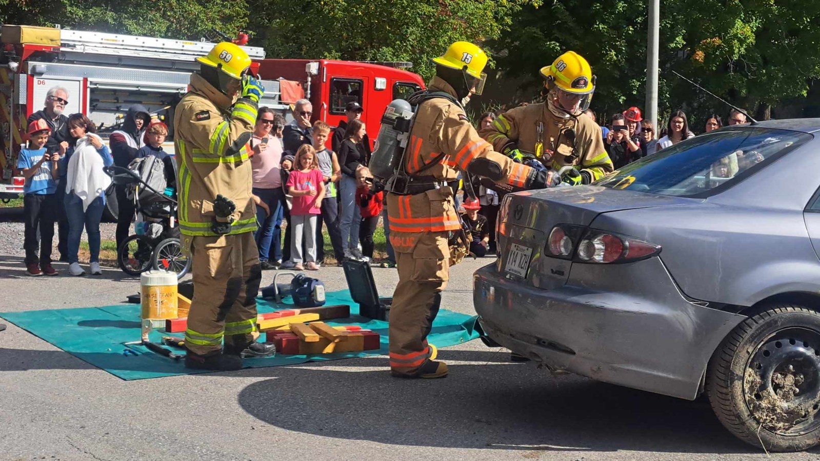 L'activité portes ouvertes attire 1200 visiteurs à la caserne de Coteau-du-Lac