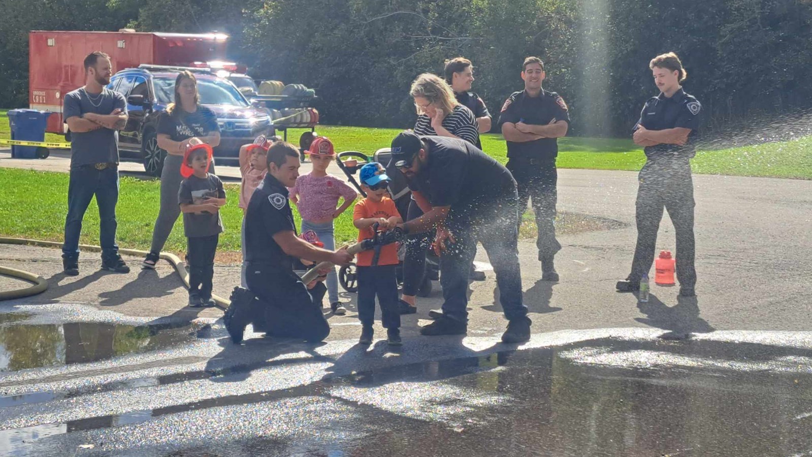 Open house draws 1,200 visitors to Coteau-du-Lac fire station