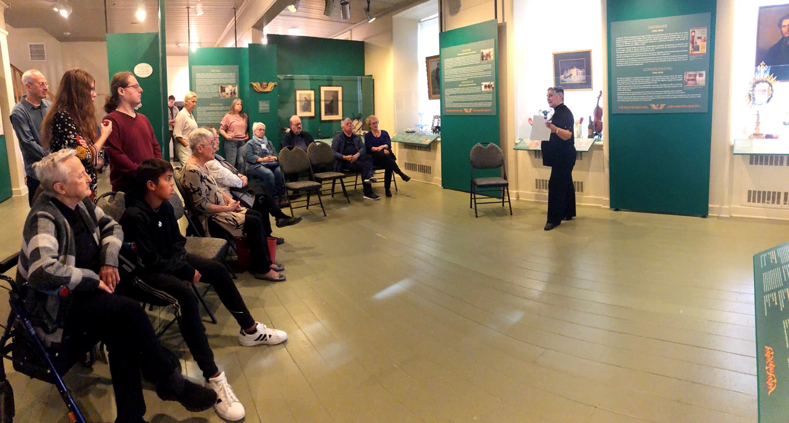 Lancement de l'exposition avec Édith Prégent, conservatrice