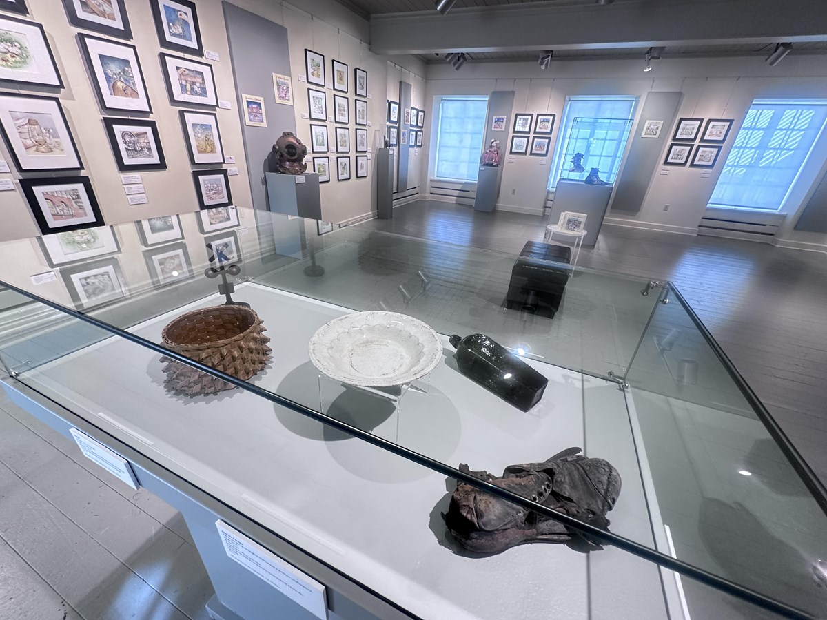 Some of the early 20th-century objects exhibited at the Musée and used in Cyprienne's books