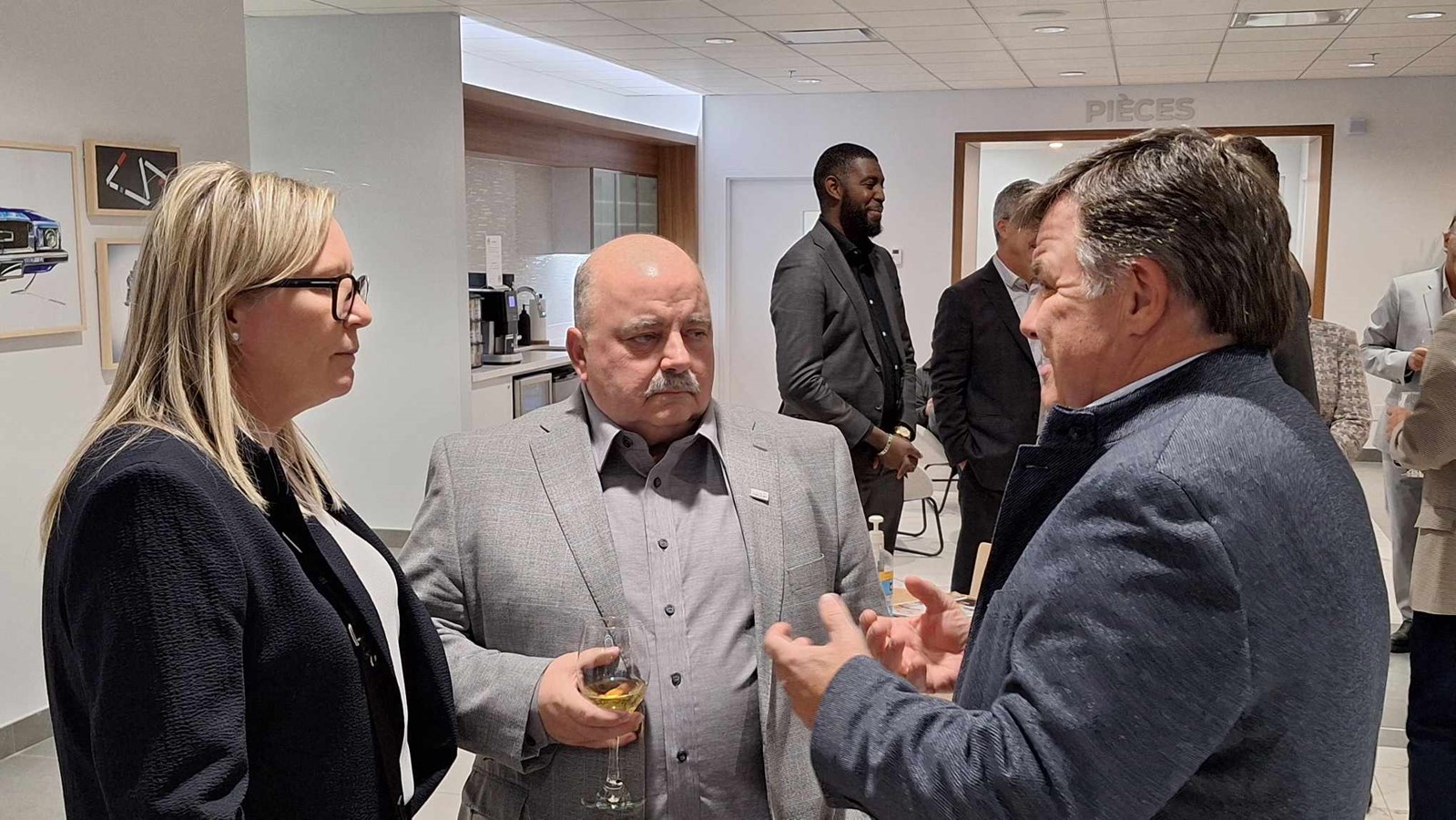 A festive official opening for Ford Île-Perrot 