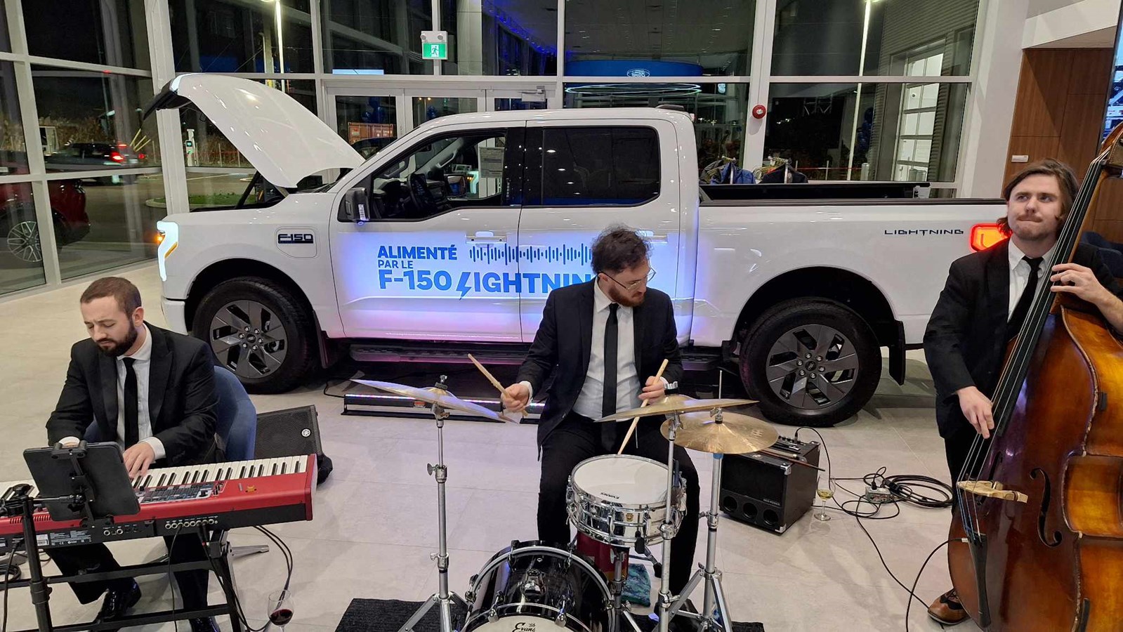 A festive official opening for Ford Île-Perrot 