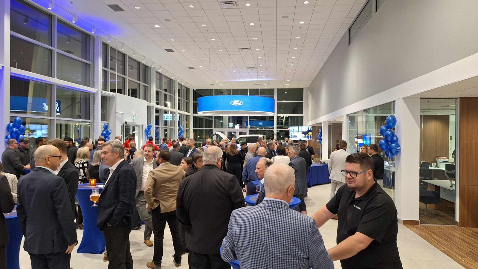 A festive official opening for Ford Île-Perrot 