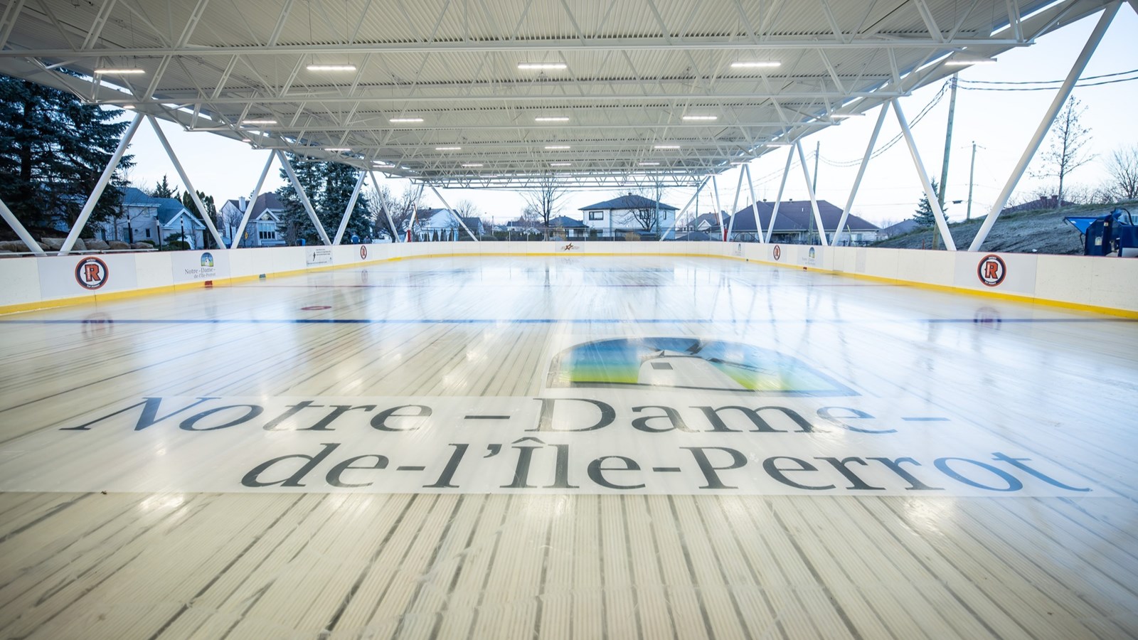 NDIP launches the outdoor skating season and inaugurates the roof of its refrigerated rink