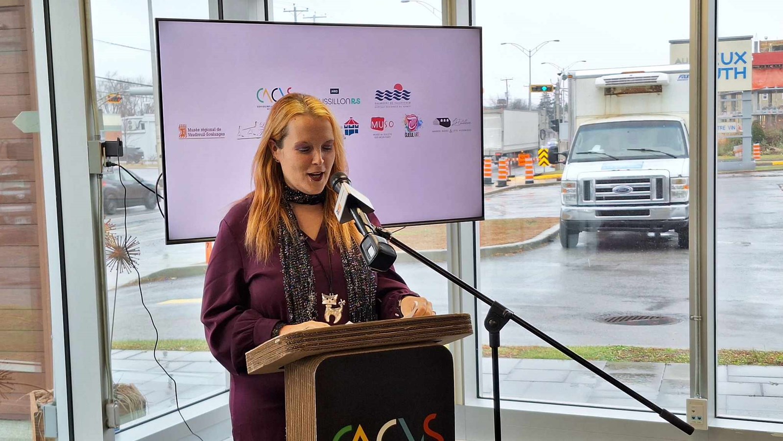 Émilie Léger - Commissaire d'exposition pour TRACE 2024-2025