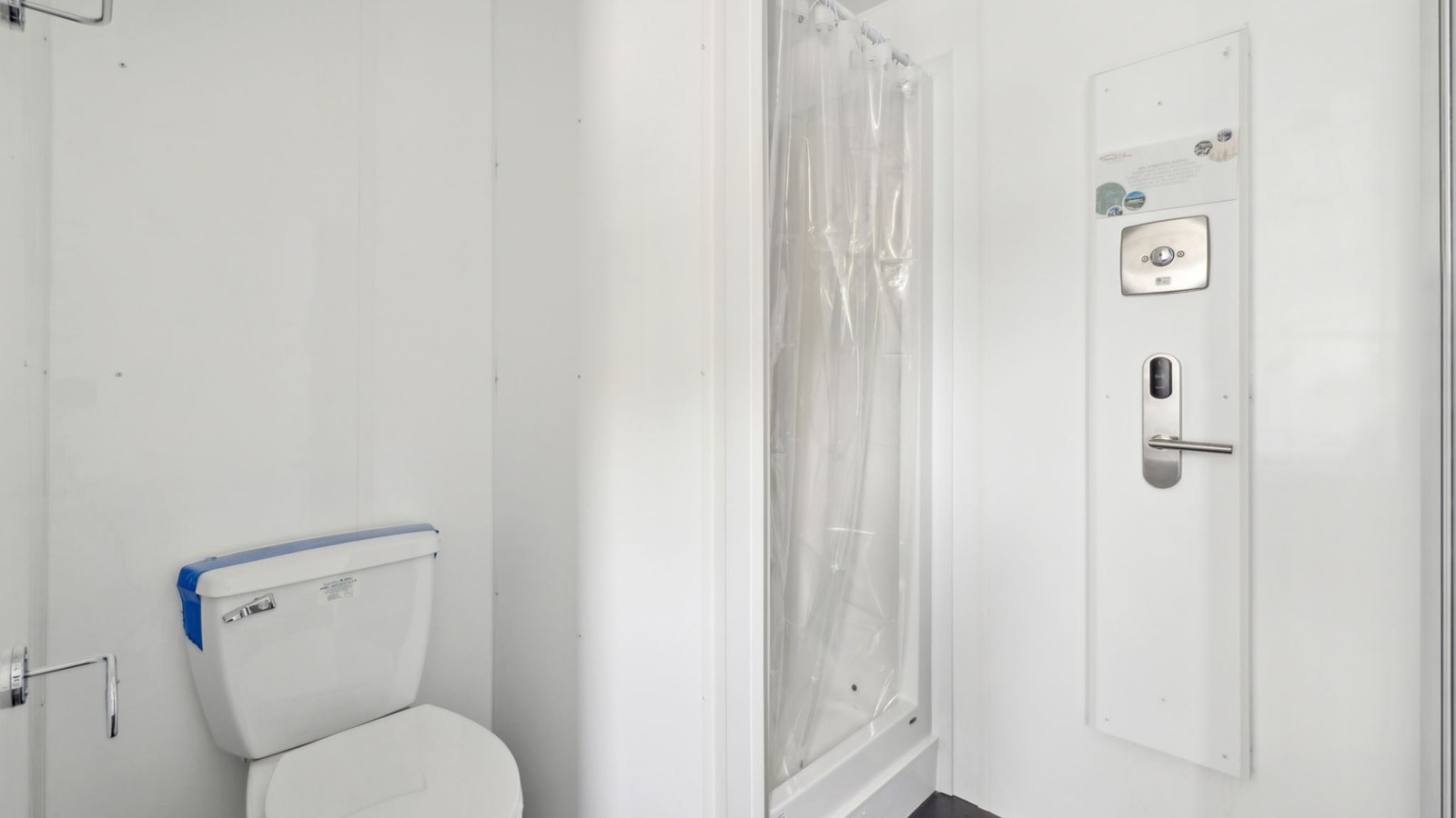 Conteneurs Experts joins forces with Transition Québec to create a village for the homeless 
