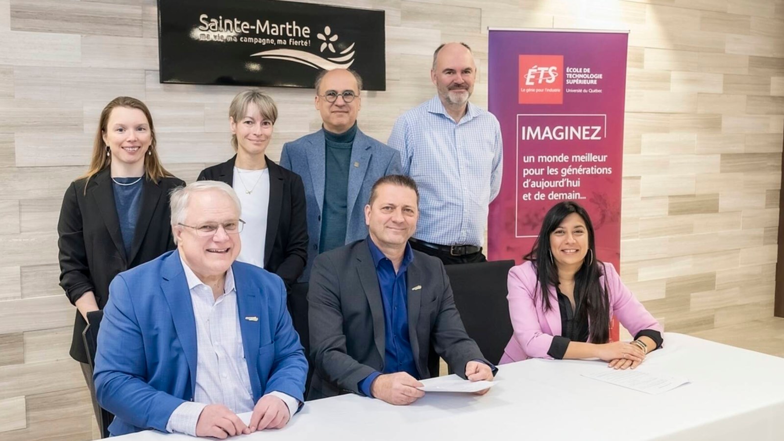 Janie Masse-Dufresne (ÉTS), Annie Poulin (ÉTS), Éric Bosco (ÉTS), Michel Baraer (ÉTS), Michel Bertrand (Sainte-Marthe), François Pleau (Sainte-Marthe) et Kathy Baig (ÉTS)