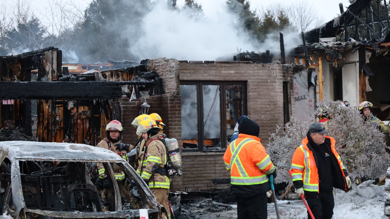 Une résidence de Saint-Zotique est détruite par les flammes